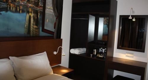 Zamburger Bangsar Hotel
